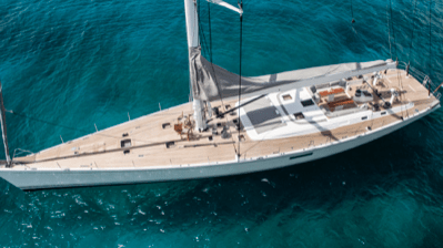 sailing yacht umiko