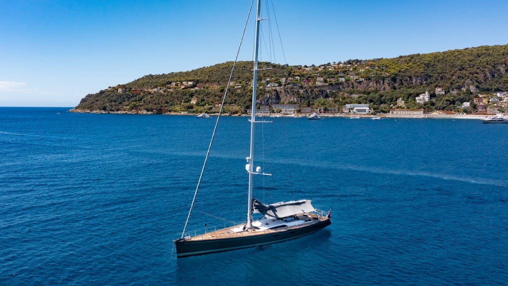 sailing yacht umiko